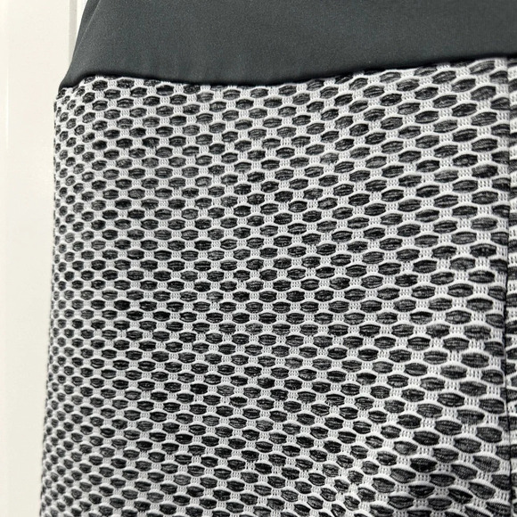 Grey Viral Textured Butt Scrunch Leggings | Size: XL - Picture 4 of 8
